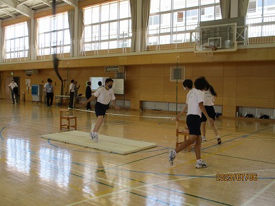 2-3