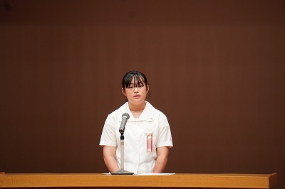 ５