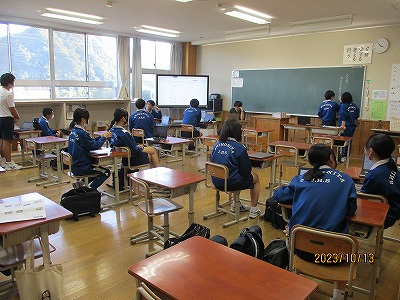 ７体育
