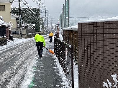 2.5雪かき2