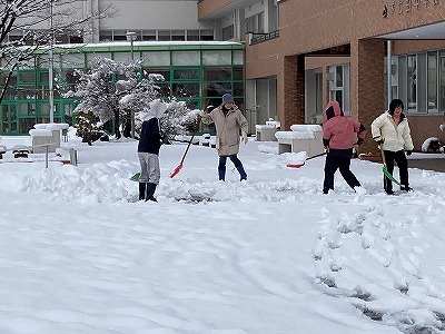 2.6雪かき2