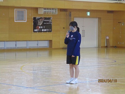 ２