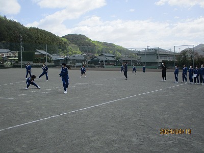 ３－３