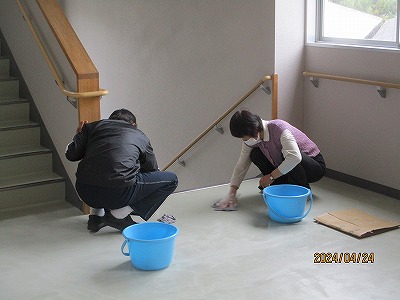 ワックスがけ
