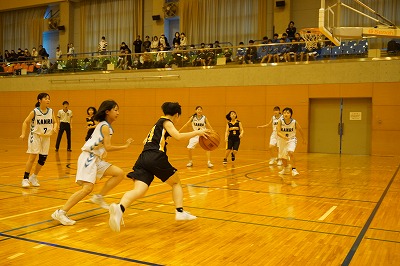 ５