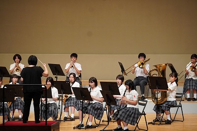 ６