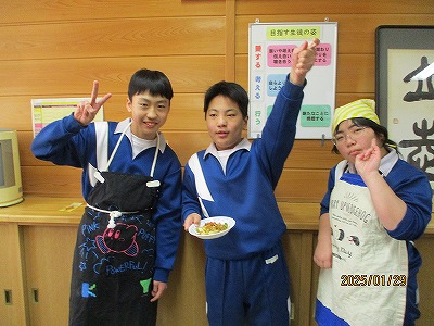 ３組３