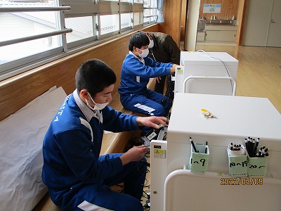 3年④