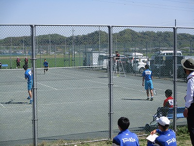 ２