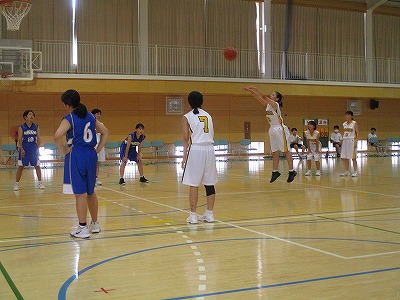女５