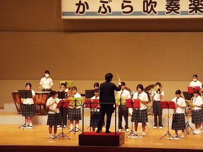 ２