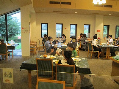１９夕食