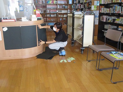 4　図書室支援員