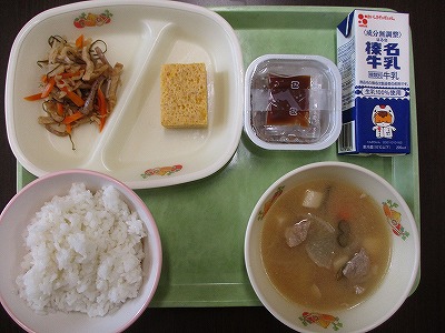 給食