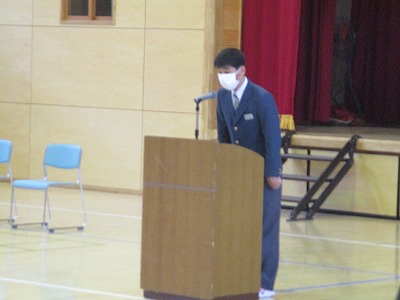 １２