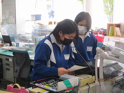 図書委員1
