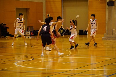 ５