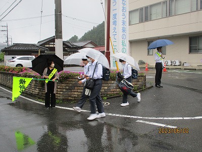 あいさつ３